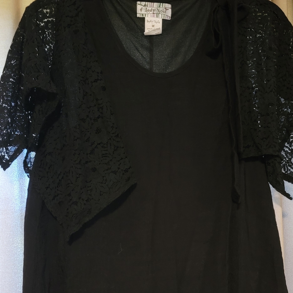 Lady Noiz ladies black blouse size Medium